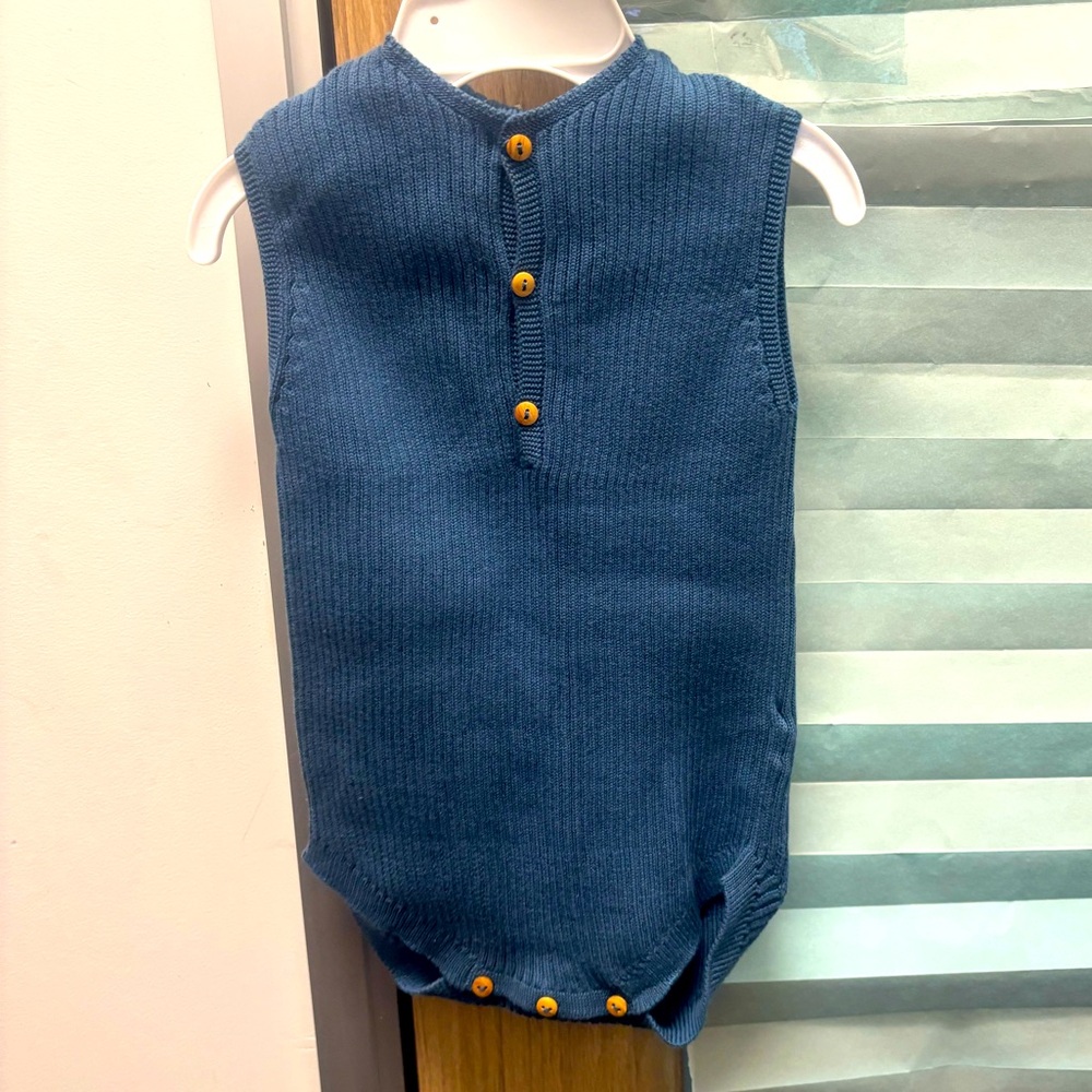 New with tags!  Wedoble 12 mo!  So adorable knit European romper